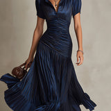Adriana | Robe midi satinée à rayures rétro