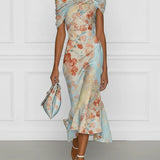 Victoire | Robe midi sirène à épaules dénudées et imprimé floral bleu