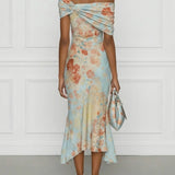 Victoire | Robe midi sirène à épaules dénudées et imprimé floral bleu