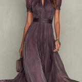 Ambre | Robe longue violette avec découpe goutte d'eau et bordure en dentelle de mousseline